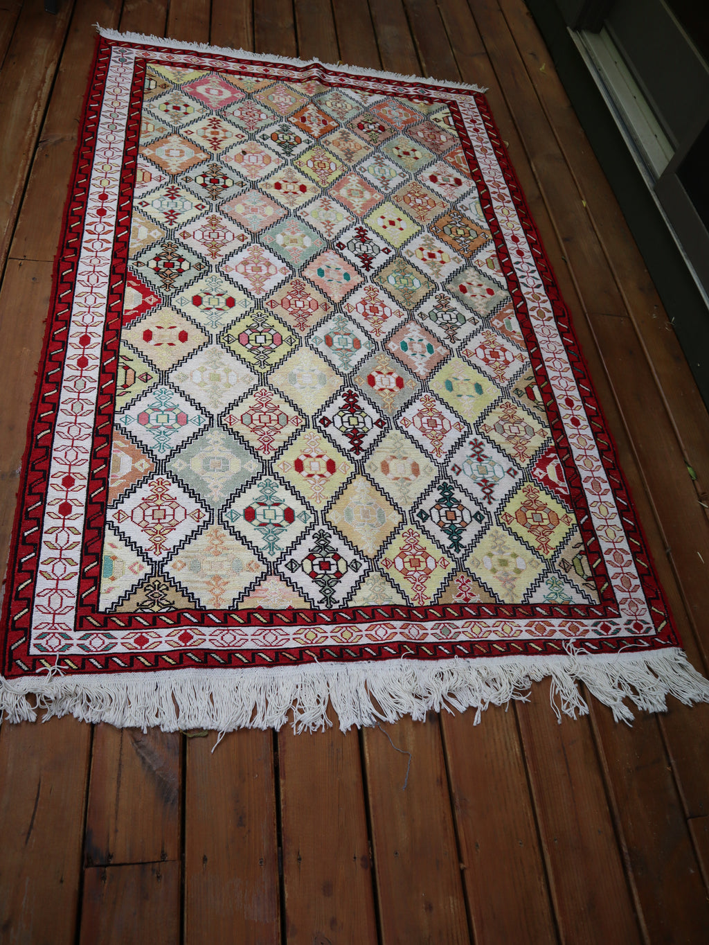 Full view of the rug on balcony!
