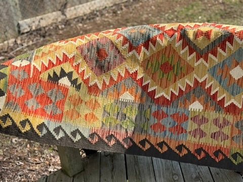 Handwoven Vintage Kurdish Kilim Rug – 122 × 185 cm (4.0 × 6.1 ft) | Wool, Handwoven, Natural Dye - RojKilim