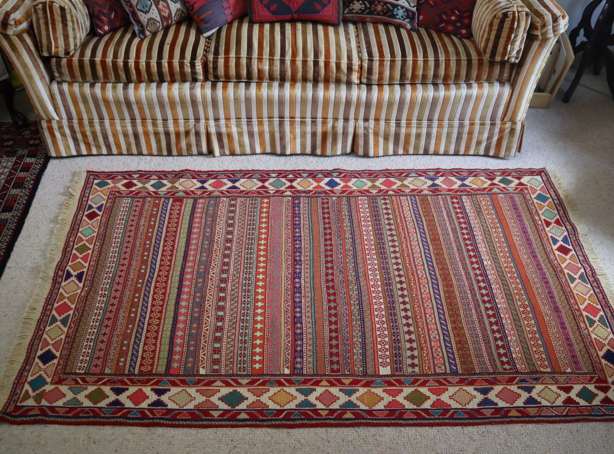 Rahrah Handwoven Wool Kilim Rug (120 × 202 cm - 3.9 × 6.6 ft) - RojKilim