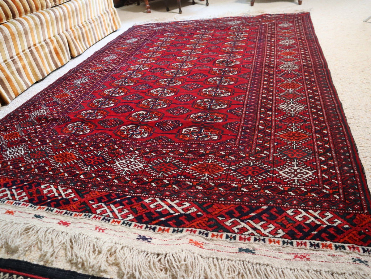 Turkmen Bukhara Handwoven Wool Rug (135 × 200 cm - 4.4 × 6.6 ft) - RojKilim