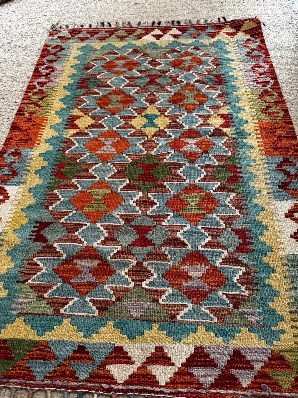 Van & Hakkari Kilim – 86 × 132 cm (34 × 52 in) - RojKilim
