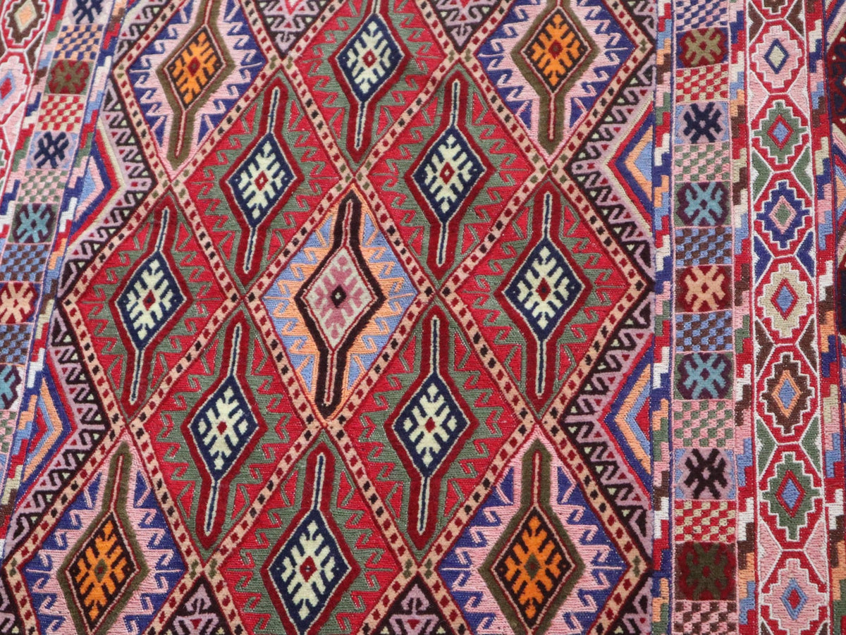 Afghan Mashwani Kilim – diamond motif detail